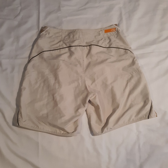 Quick Silver Edition Boy's shorts size 30 waist - Picture 2 of 5